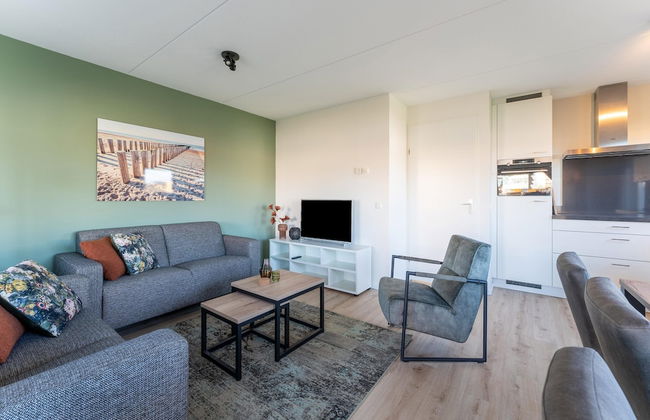 Nice Holiday Home Close to Nature Reserve - Photo 16