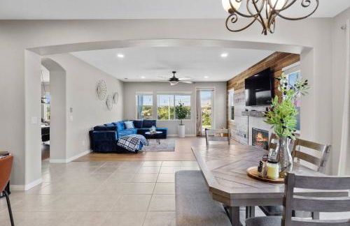 Sunset Crest - Home with stunning views, Pool, BBQ - Foto 4