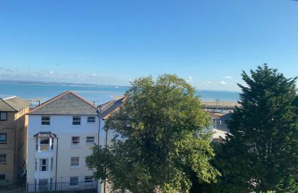 Serene in Ryde - Photo 13