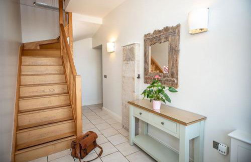 Tower Barn Cottage, Castle Carrock, a luxurious characterful cottage with hot tub and views - Foto 12