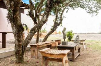 Car in the garage and everything on foot. - Photo 47