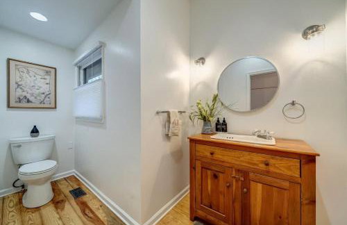 Exclusive Wooded Chalet w Magnificent River Views - Foto 25