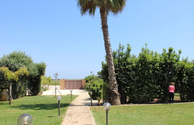 Smiles & Sunsets - Marino's Resort - Foto 53