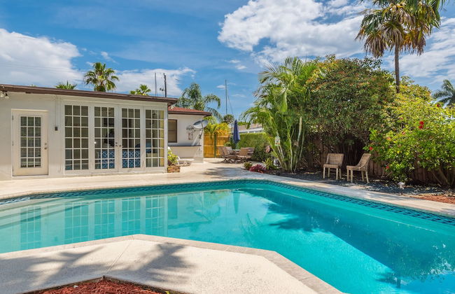 Casa Sirena By The Marina Suites with Pool - Foto 1