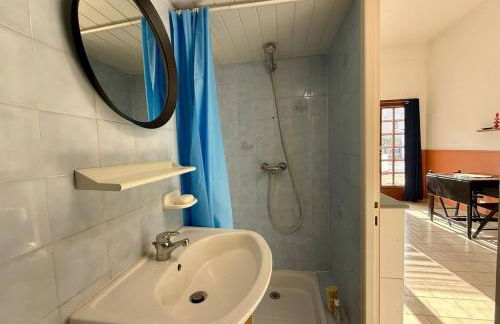 Studio cosy avec mezzanine et parking proche centre - Photo 10