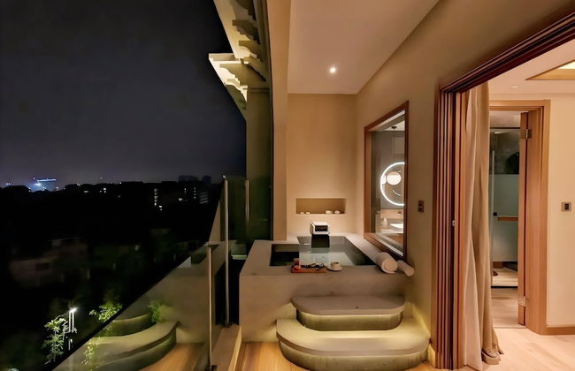 Mount Emei Zhizhu Resort Hotel - Photo 24