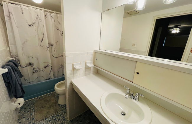 Amazing 2 Bedroom 2 Bath Condo - Foto 30