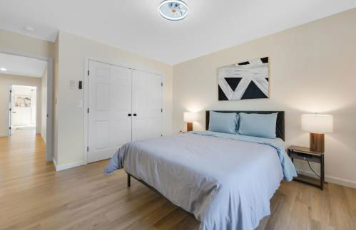 Spacious House in Prime Location - Photo 54