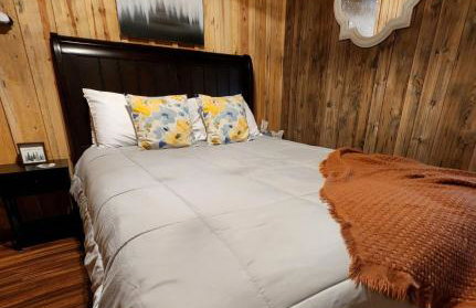 Unique Country Cabin Meets Farmhouse Modern!!! - Foto 38