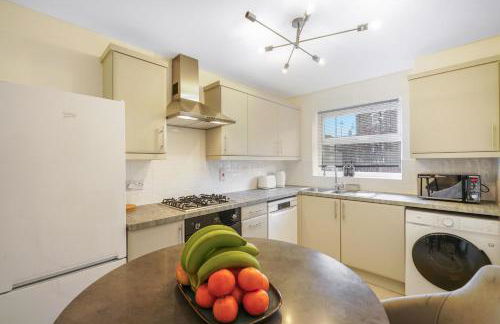 Aylesbury 3BR Home, Sleeps 5, Trendy for couples & Contractors Homely Stay - Foto 11