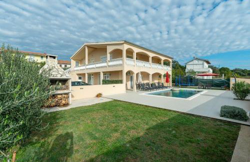 Apartment Holiday House Diana - Foto 5