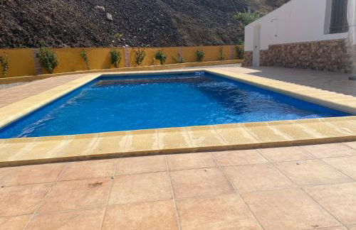 Chalet con piscina privada de 4 dormitorios Las Herrerias -cerca de Vera Playa- - Foto 27