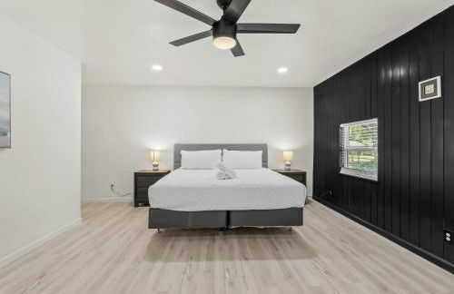 Spacious 4 Bedroom Family Retreat in the Heart of McKinney, TX - Foto 17