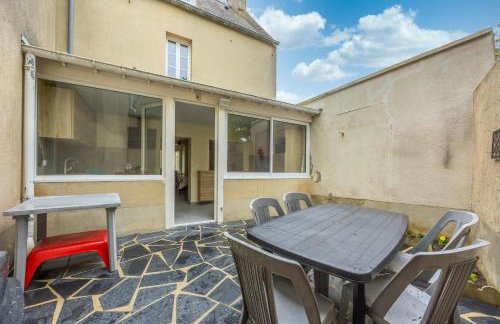 Les Colibris little house in the city-center - Foto 8