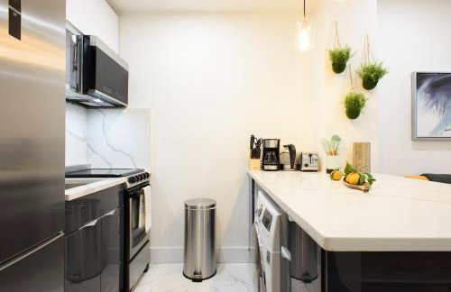 1597-9 Renovated Studio Prime UES WD in unit - Foto 19