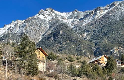 Très belle maison spacieuse et lumineuse, vue sur la station de Risoul et de Vars - Foto 61