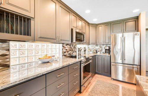 Misty Lady at Water's Edge - Foto 7