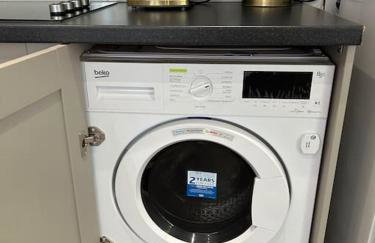 Stunning 1-bedroom annexe flat with own entrance near London - Photo 4