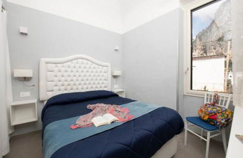 Vittoria House Centro Storico - Photo 2