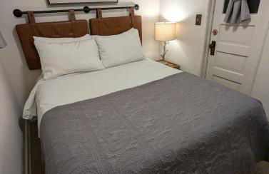 The Nest Cottage with Hot Tub in Downtown Manitou Springs - Foto 3