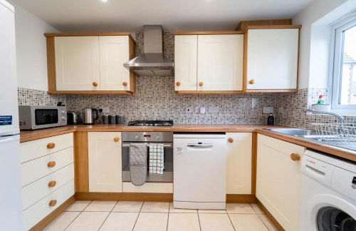 Modern Luxury 2 Bed Didcot Home with Free Parking - Foto 12