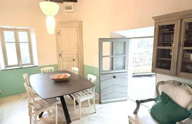 Air-conditioned authentic village house with sea view, terraces and swimming pool - Foto 17