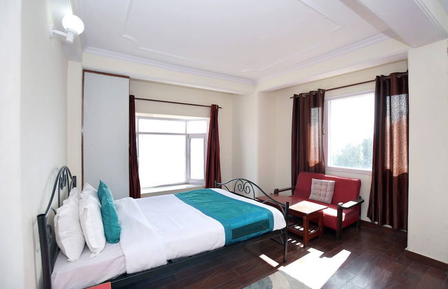 OYO Home 9897 Elegant 3BHK - Foto 1