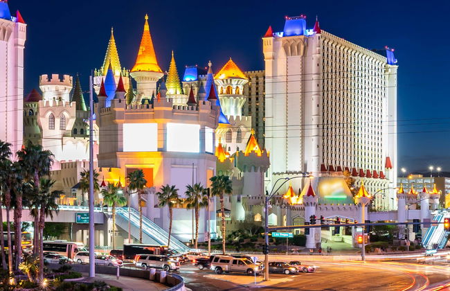 Las Vegas Strip Night Tour - Photo 4