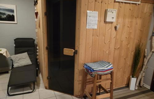 Großes Haus mit Garten, Sauna, Flügel, Kamin uvm - Photo 16