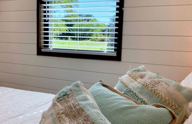 The Shoreline Container Tiny Home 12 min to Magnolia Baylor - Foto 15