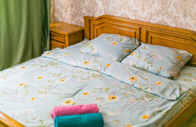 Apartment on Tryokhgorny Val - Photo 8