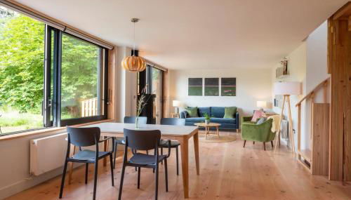 Brackenfell Lodge - Photo 4