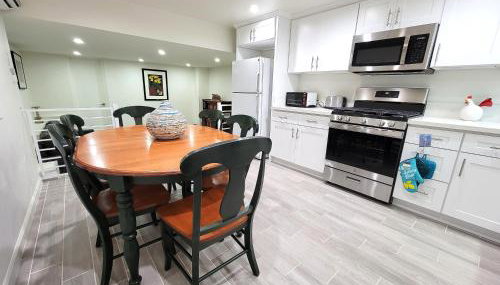 Modern 2BR Guest Suite w En-Suite Bathrooms 10 min to Rodeo Drive Near Kaiser and Cedars hospitals - Foto 1