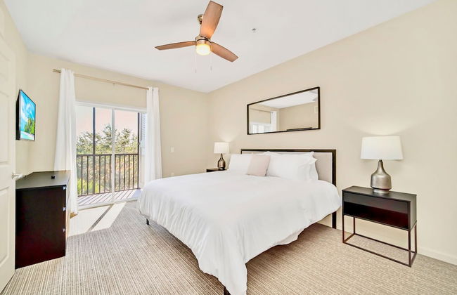 3BR Condo - Near Disney Balcony Pool Hot tub - Foto 3