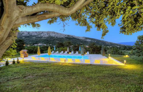 Apartments Juranić - Photo 36