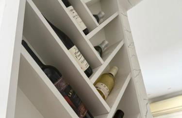 Apartamento completo com 3 SUÍTES - Piscina, Academia, Varanda Gourmet com uma vista privilegiada - Hospedagem à altura da COP30 - Foto 33