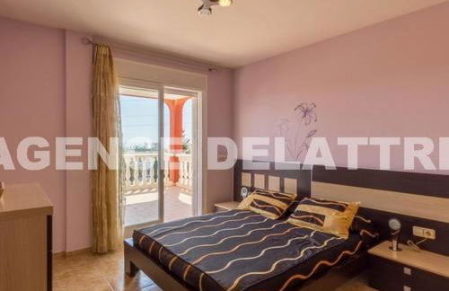 Magnifica Villa privada , 4 dormitorios, 2 baños, piscina, barbacoa, Wifi - ES-389-31 - Foto 9