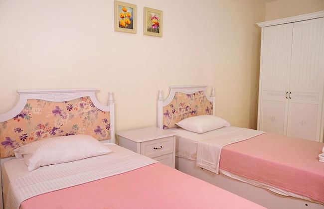 Zenofon Residence - Photo 12