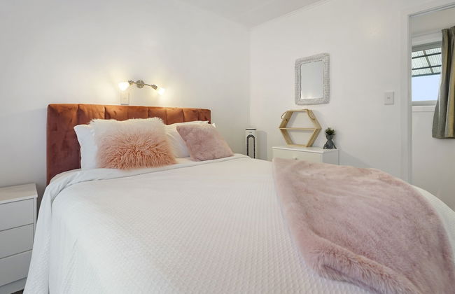 Lakeview Escape with spa - sauna - patio - Photo 12