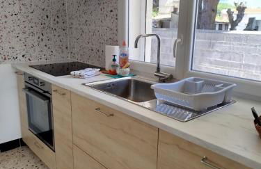 Villa climatisée, proche mer, 2 grands appartements indépendants, parking, wifi - Foto 9