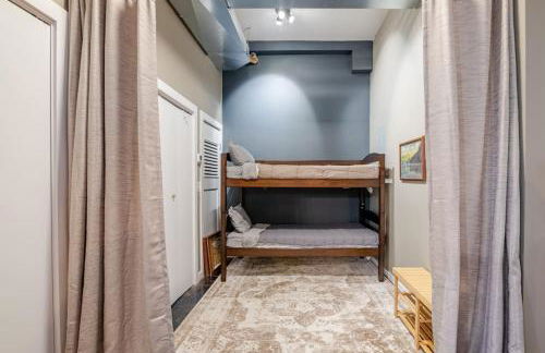 Modern City Loft Downtown Lynchburg VA LYH HUGE - Foto 12