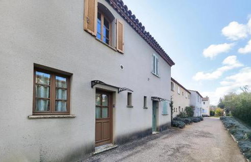 2 Bedroom Lovely Home In Stlaurent-De-La-Cabr - Foto 1
