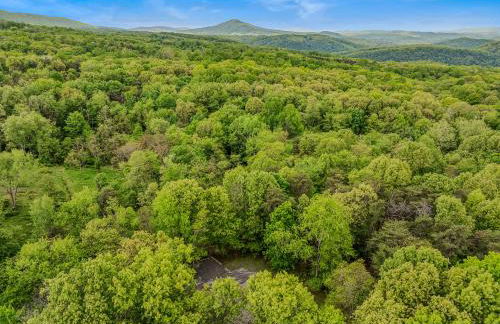 Seventh Heaven - Hot Tub, Pet Friendly, Grill, Wifi, Deck, Covered Porch, Family Friendly, Kid's Loft, King Bed - Foto 80