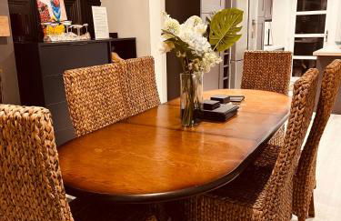 Spacious 5 Bedroom Home in Central Kidderminster with Private Parking and Electric Vehicle Facilities, Easy Access to Birmingham and Nearby Towns - Foto 1