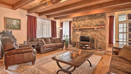 Tranquil Smoky Mountain Cabin with Porch and Fire Pit - Foto 4