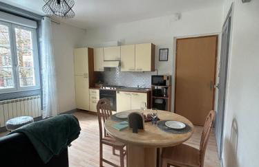 L azur Jurassien séjour chaleureux dans le Jura - Foto 2