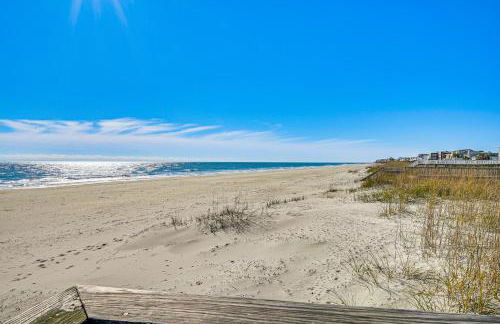 Waterfront Gem with Balcony in Garden City - Foto 29