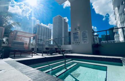 Contemporary Comfort Rooftop Views & Full Kitchen - Foto 47