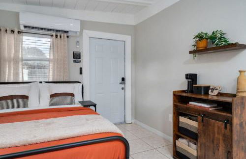 Chic Studio Near Downtown & Theme Parks - Foto 12