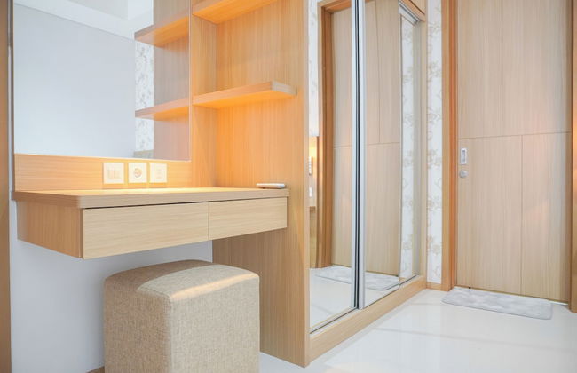 Nice And Comfortable 2Br At Samara Suites Apartment - Photo 1